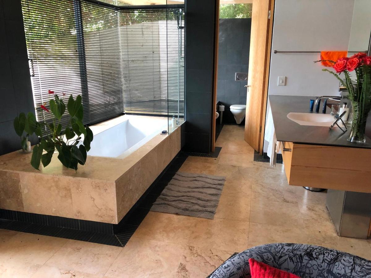 Snooze In Hout Bay Self-Catering Hotell Exteriör bild